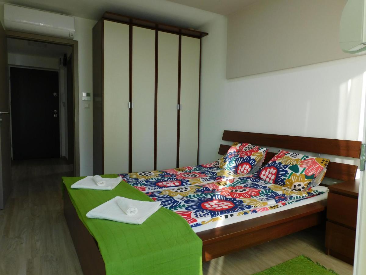 Katamaran Apartment Siofok Ngoại thất bức ảnh