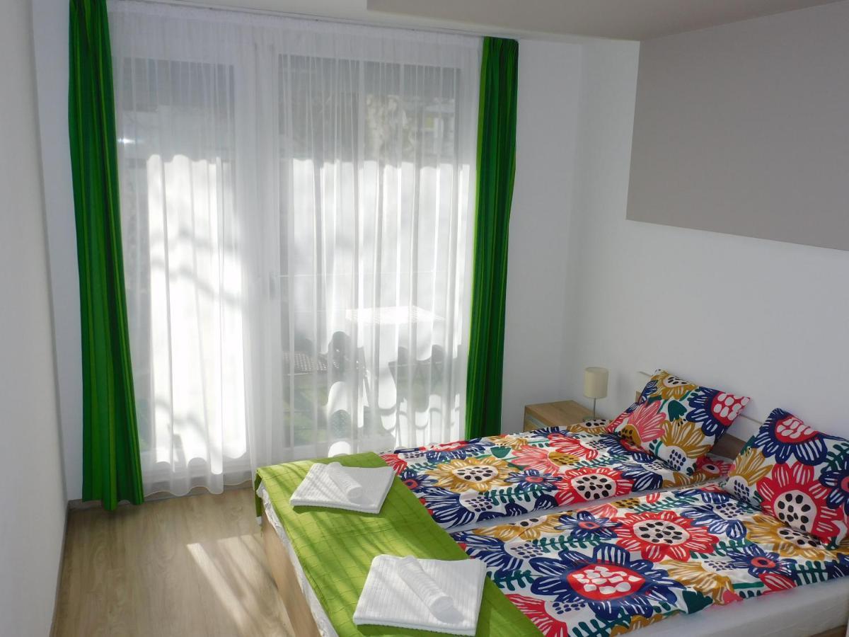 Katamaran Apartment Siofok Ngoại thất bức ảnh