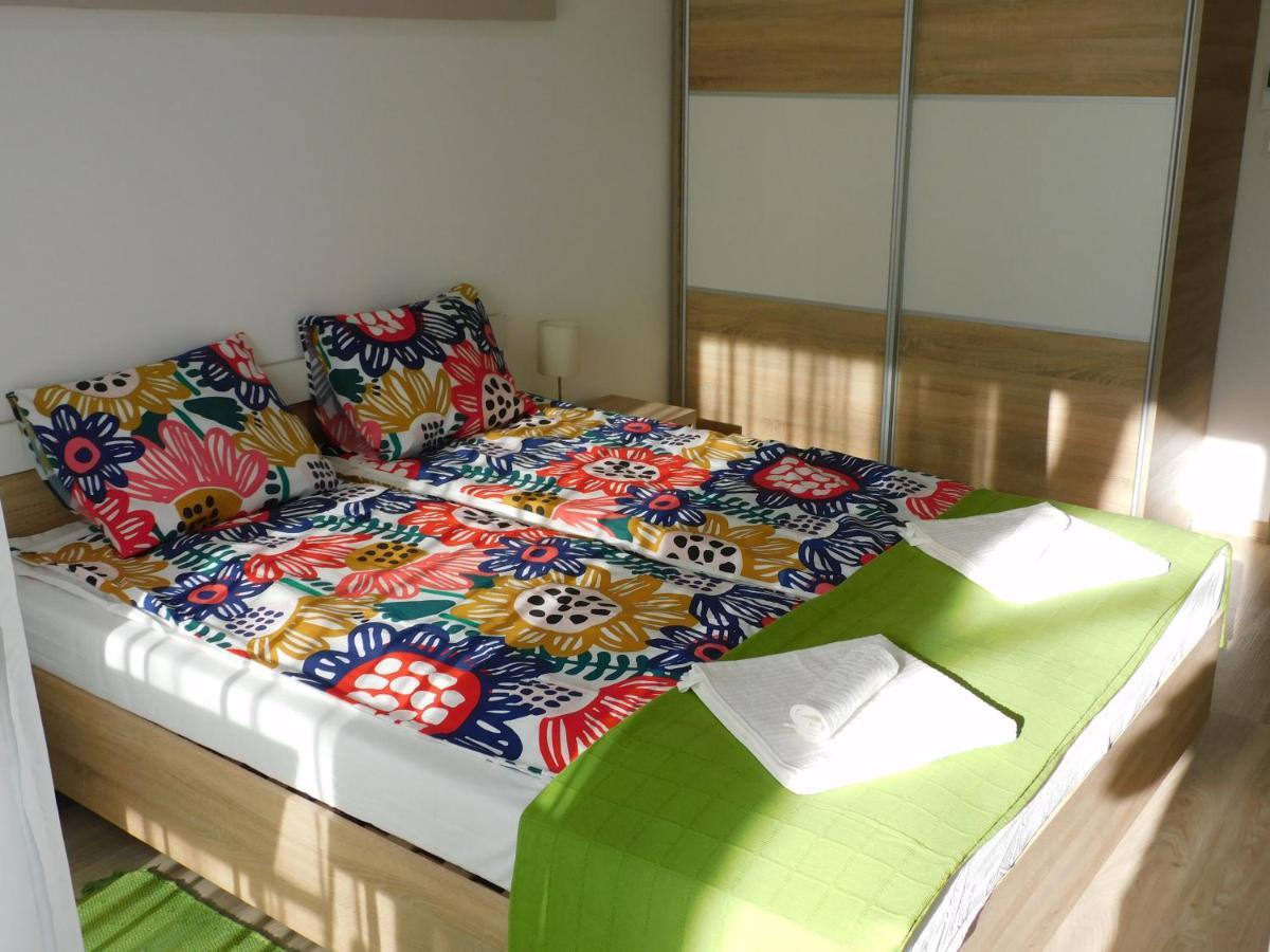 Katamaran Apartment Siofok Ngoại thất bức ảnh