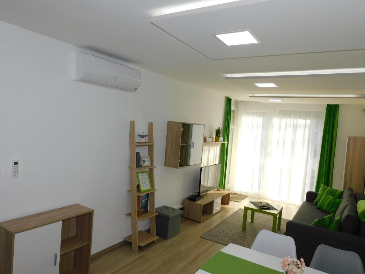 Katamaran Apartment Siofok Ngoại thất bức ảnh