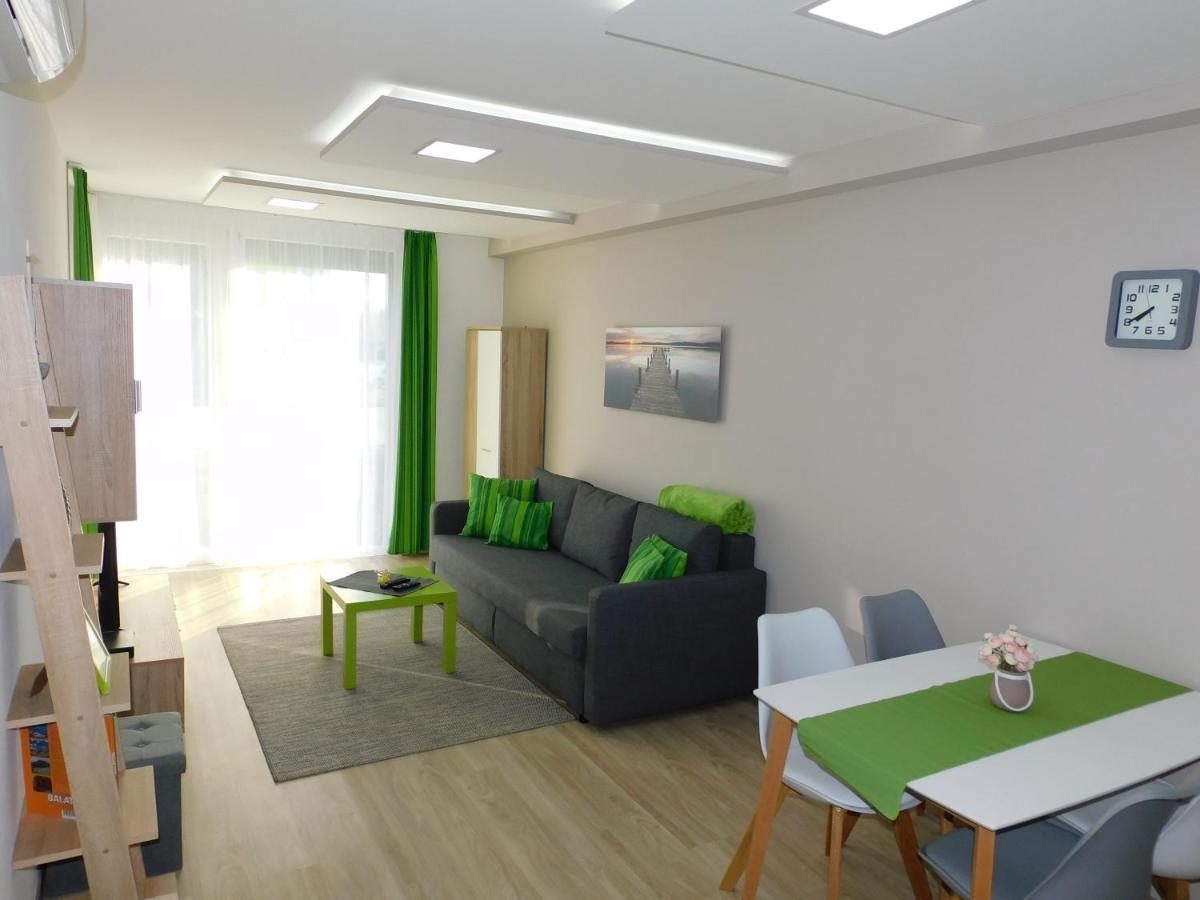Katamaran Apartment Siofok Ngoại thất bức ảnh